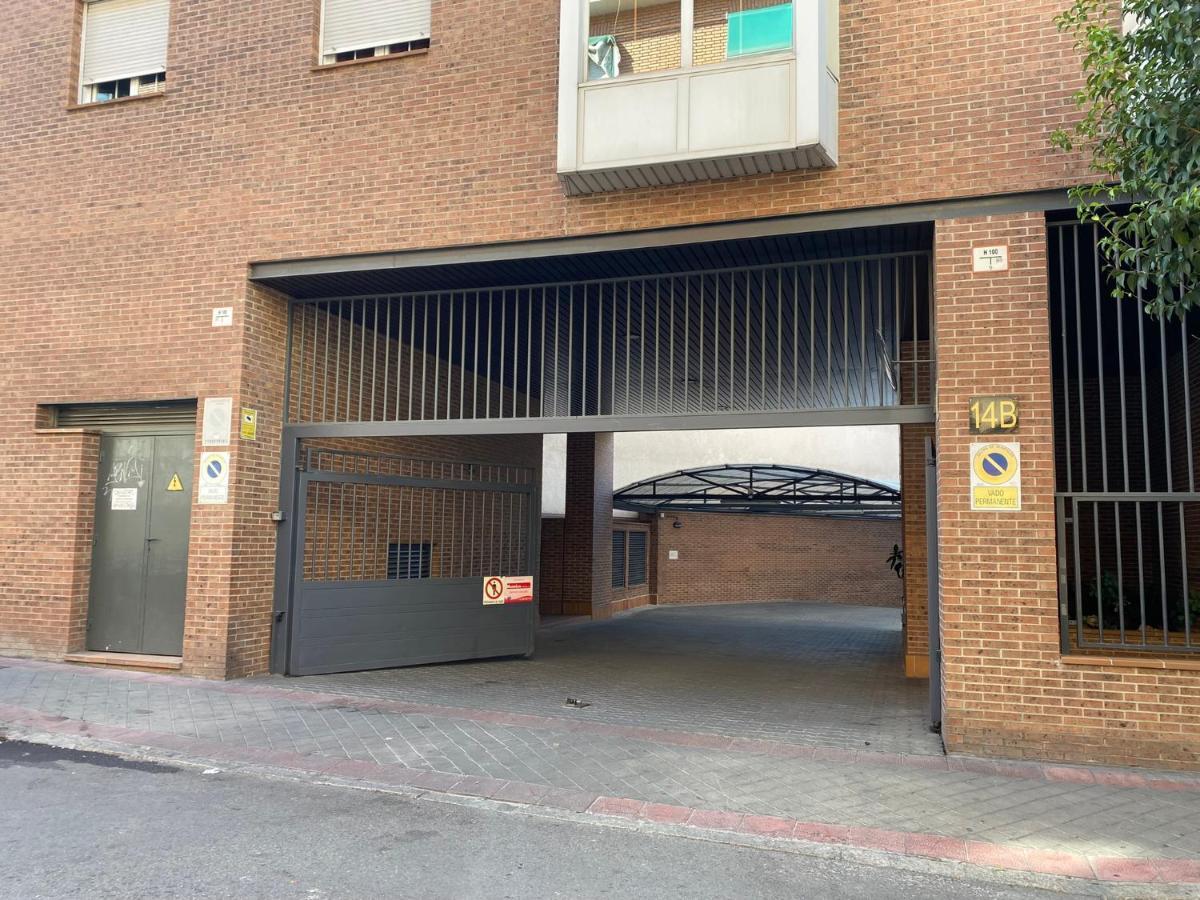 Apartamento En Madrid Rio Con Parking Gratuito Εξωτερικό φωτογραφία